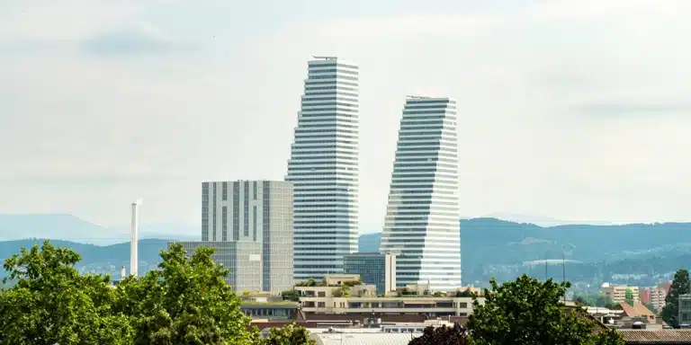 Establecimiento permanente en Suiza: cuándo lo genera una empresa española y qué obligaciones fiscales conlleva